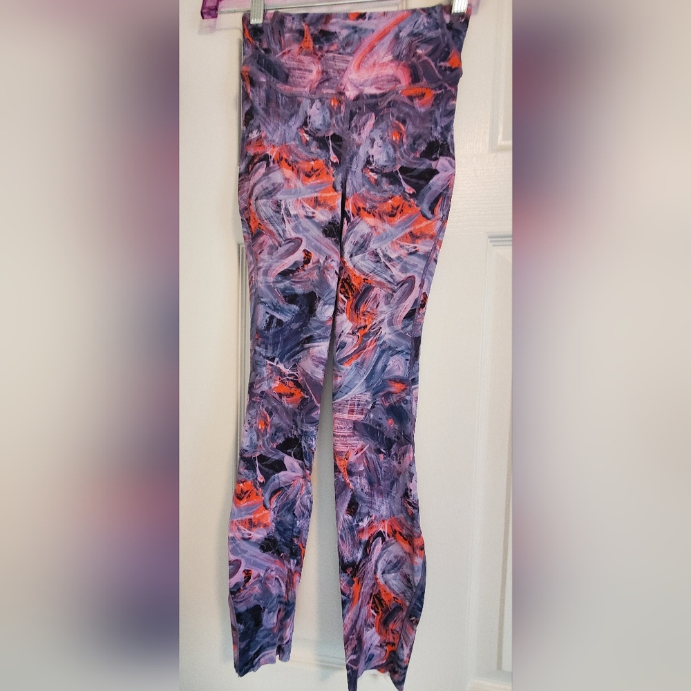 Lululemon 25" pants
